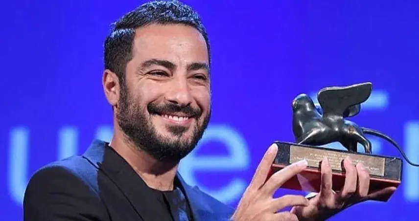 نوید محمدزاده