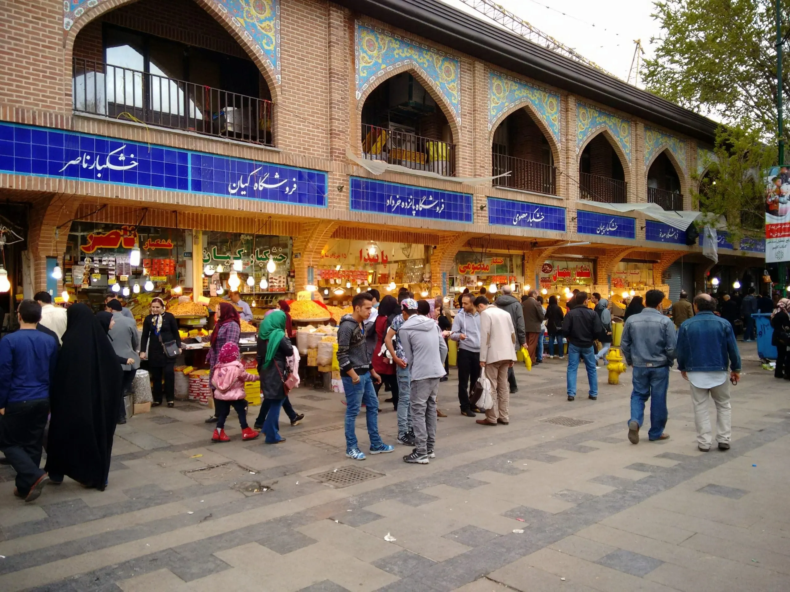 Tehran-Grand-Bazaar9_Irantripedi