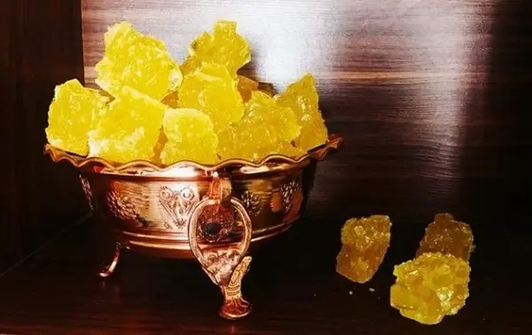 مواد تشکیل دهنده نبات سفید چیست _ 3 ماده اصلی ساخت نبات - تصویر 2