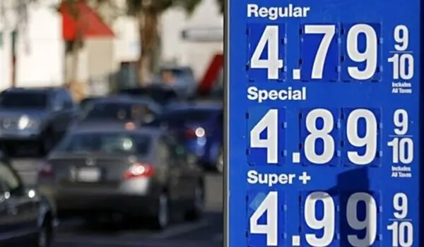 لس آنجلس تایمز: گران‌فروشی بنزین در کالیفرنیا به مرز هشدار رسید