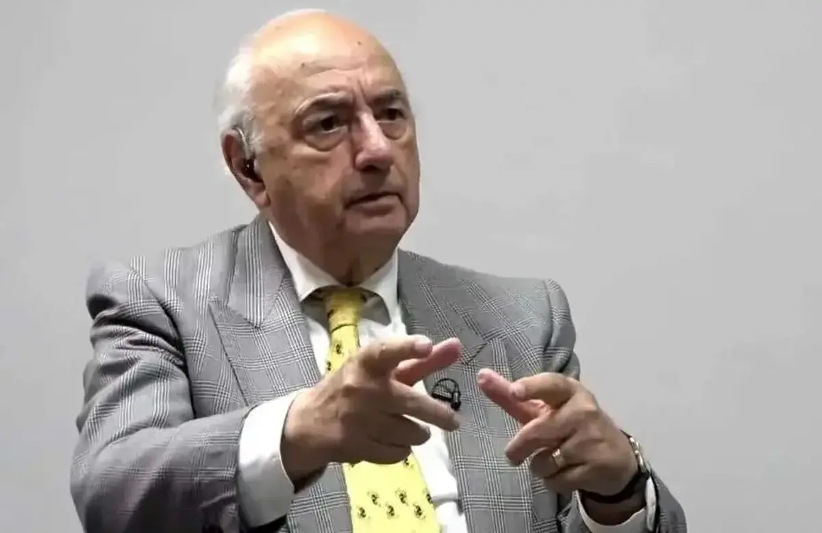ادامه وضعیت «نه جنگ، نه صلح» خطر عادی‌سازی شرایط بحرانی را به همراه دارد |
اقتصاد فقط از جنگ آسیب نمی‌بیند؛ نااطمینانی هم تصمیم‌های اقتصادی را فلج می‌کند