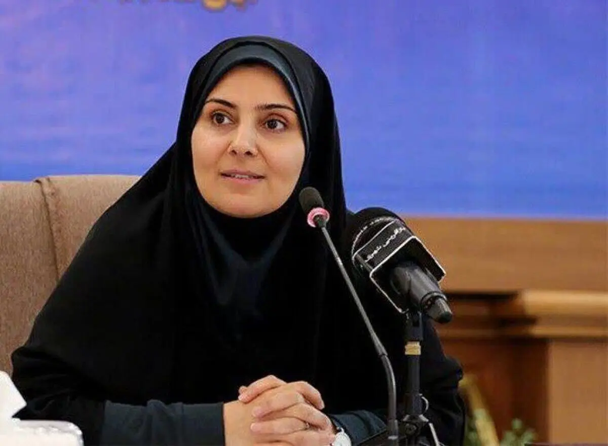 برخورد زشت نمایندگان مجلس هنگام قرائت نام تنها وزیر زن پزشکیان ؛ عادت به لاف‌های مردانه را رها کنید | مجلس به فرزانه صادق رای نمی‌دهد