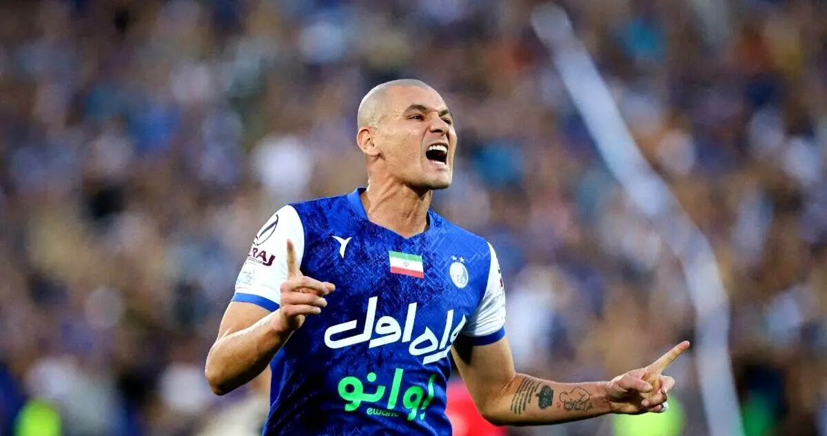 مدافع استقلال در راه تهران؟ +عکس