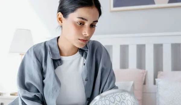 چگونه صداقت با خود می‌تواند به ساختن شخصیتی محکم و آرام کمک کند؟
