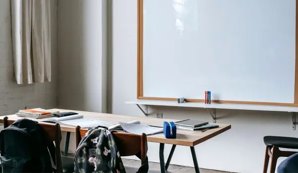 آیا مدارس مشهد شنبه ۲۲ آذر ۱۴۰۴ تعطیل است؟ آخرین خبر و پیش‌بینی