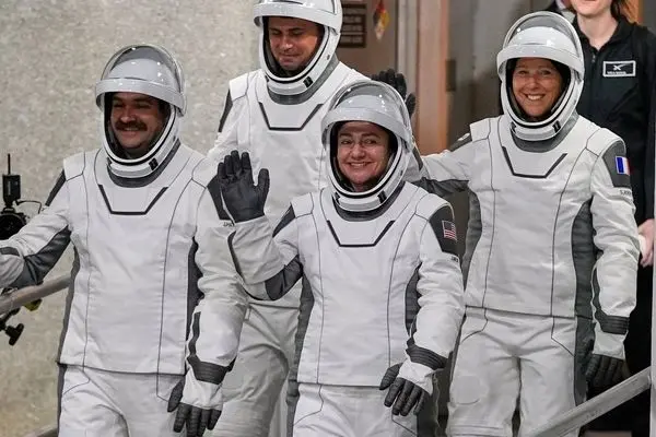 ورود چهار فضانورد جدید با موشک اسپیس‌ایکس به ایستگاه فضایی بین‌المللی؛ بازگشت ISS به ظرفیت کامل