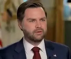 روایت معاون ترامپ از حمله آمریکا به ایران: ممکن بود 100 هزار نیروی زمینی اعزام شود