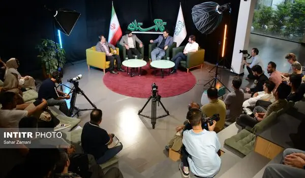 برگزاری پنل انتقال تجربه «تاکستان ۱۳» با محوریت تأمین مالی جمعی در صنایع خلاق + تصاویر