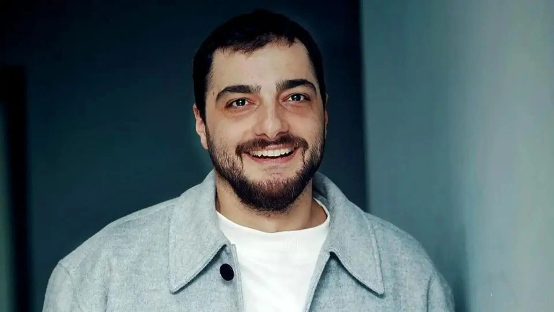 حذف سجاد بابایی از سریال شغال: اختلاف مالی با تهیه‌کننده و ادامه نقش با هوش مصنوعی