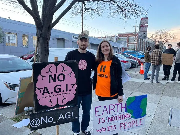 ترس از به وجود آمدن اَبَرهوش مصنوعی بالا گرفت