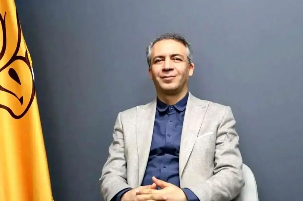 قیمت ارز، فشارسنج اقتصاد است، نه ریشه اصلی بحران | تزریق ۲ میلیارد دلار مُسکن
موقت است؛ فنر دلار با پایان منابع رها می‌شود