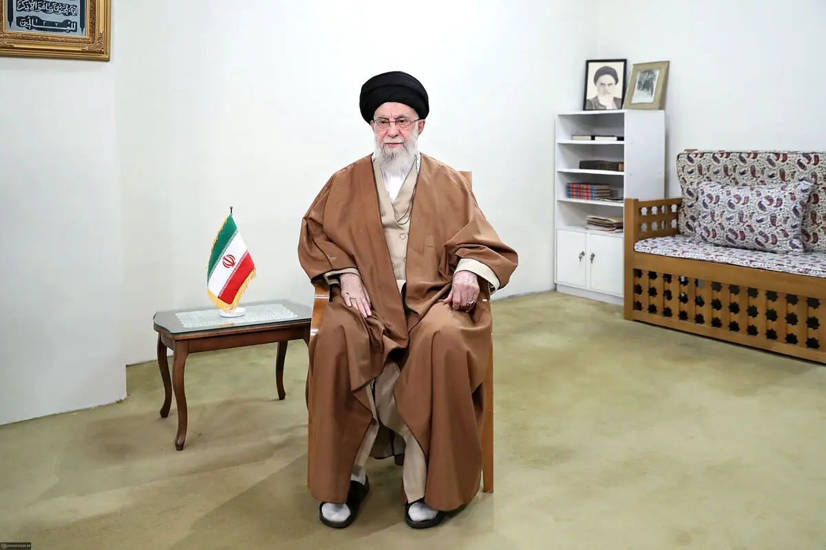 پخش زنده سخنرانی رهبر انقلاب به مناسبت سال نو امروز جمعه ۱ فروردین ۱۴۰۴ + تماشای آنلاین