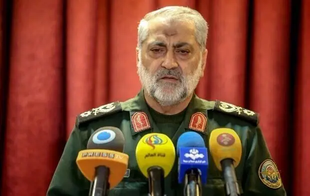 سخنگوی ارشد نیروهای مسلح: ترامپ پرروترین، یاغی‌ترین، دروغ‌گوترین، بی‌آبروترین و حقیرترین رئیس جمهور آمریکاست