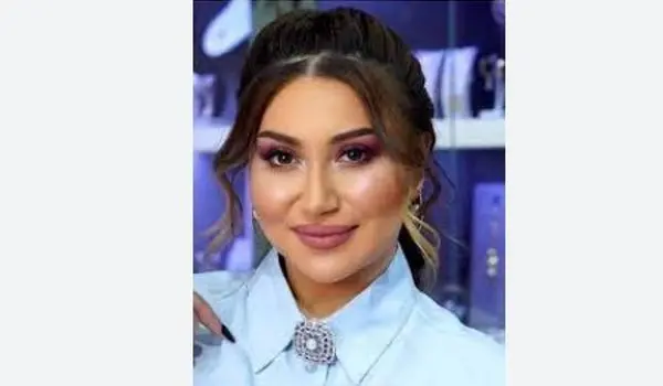 خواننده زن مشهور با پوشش نیمه عریان | مراسم مبتذل در اردبیل تعطیل شد
