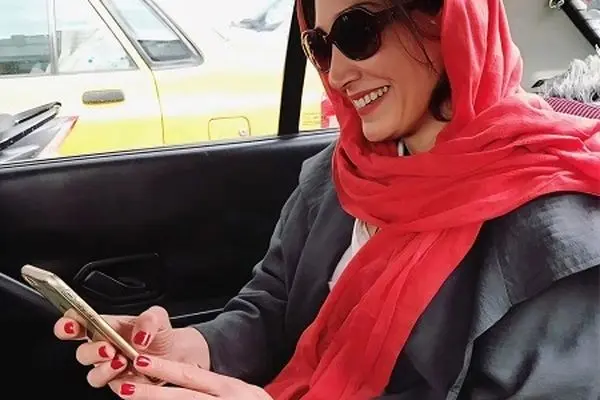 هدیه تهرانی با این قاب خوش آب و رنگ آفتابی شد