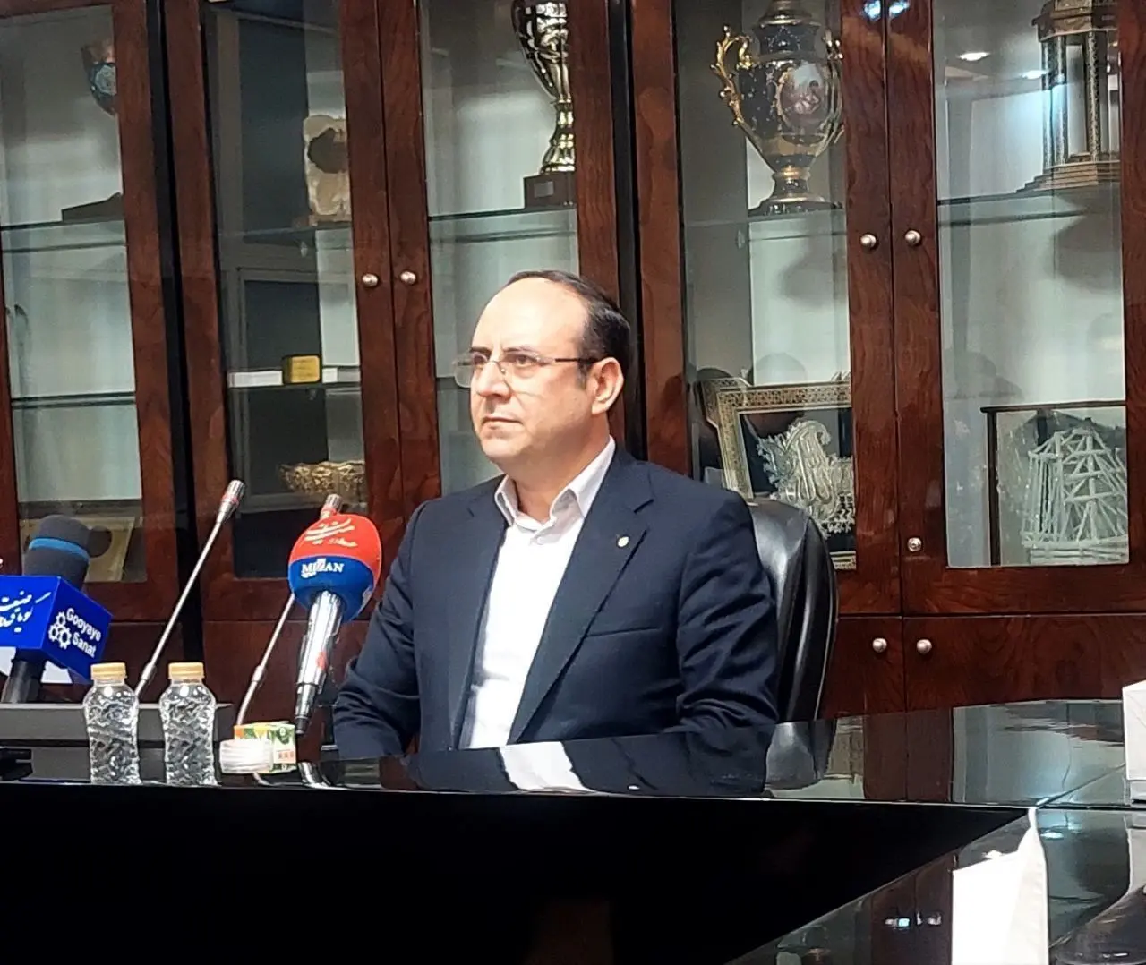 شرکت ۹۷ هزار نفر در آزمون وکالت ۱۴۰۴ در سراسر کشور | قریب به ۶۰ درصد از شرکت کنندگان بانوان هستند