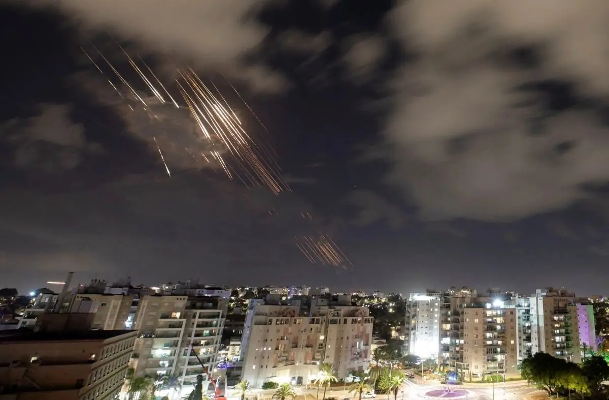 جنگ ایران و اسرائیل نزدیک است | شلیک همزمان ۲۰۰۰ موشک
