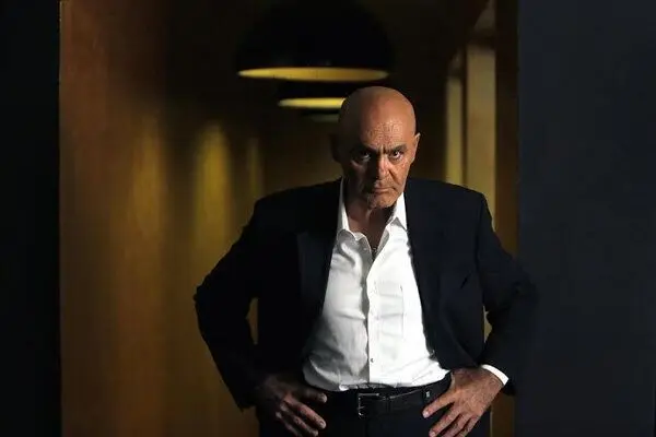 بازگشت جمشید هاشم‌پور به سینما | نسخه نهایی به فجر ۴۴ ارائه شد