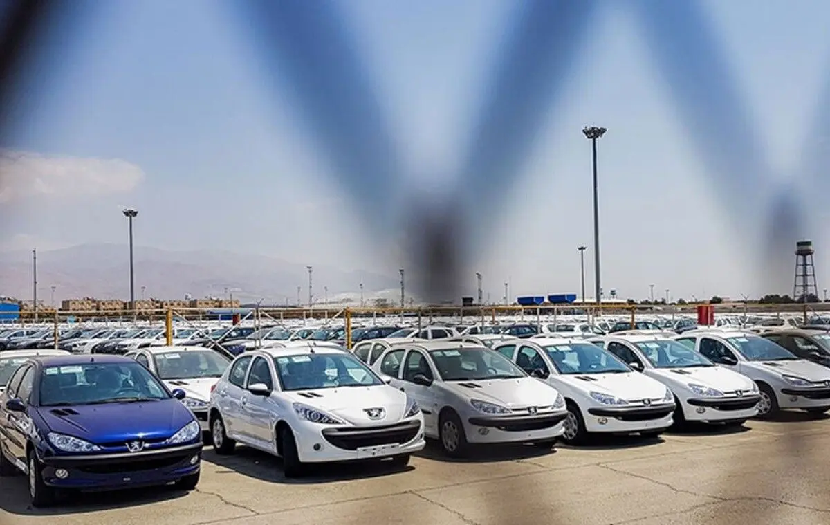 وضعیت بازار خودرو امروز دوشنبه ۲۰ بهمن‌ماه ۱۴۰۴ | کدام خودروها ارزان شدند؟ 