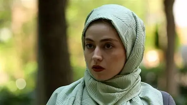 بیوگرافی نیلوفر رجایی فر | بازیگری از لندن تا داعش