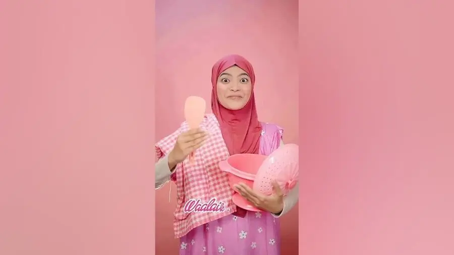 تبلیغ سمی حجاب استایل فیلم باربی با تم مذهبی صورتی + فیلم