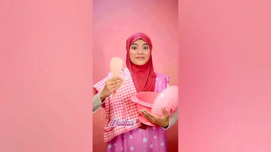 تبلیغ سمی حجاب استایل فیلم باربی با تم مذهبی صورتی + فیلم