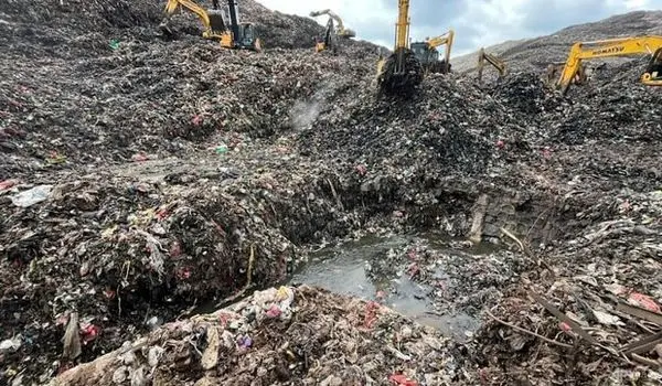 رانش زمین در محل دفن زباله در اندونزی قربانی گرفت
