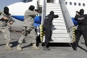 خنثی شدن گروگانگیری در پرواز مشهد؛ مقابله با تهدید بمب‌گذاری