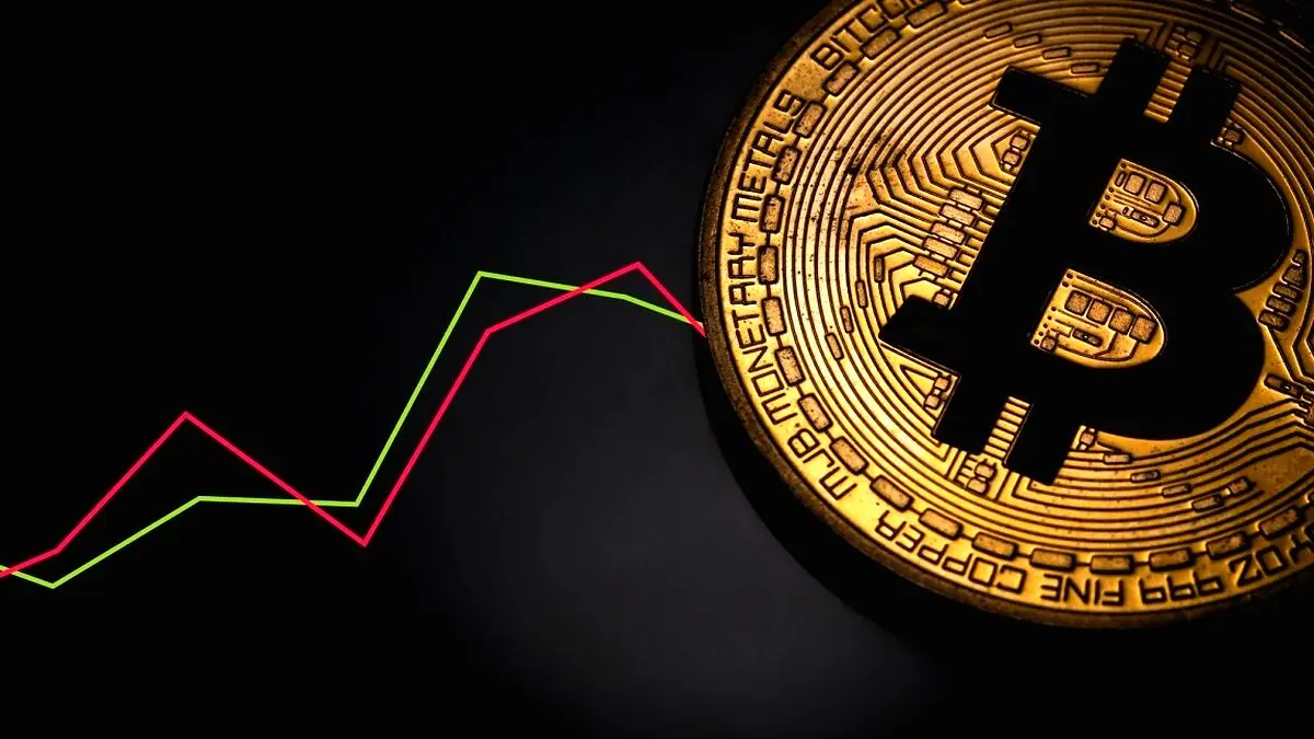 سقوط بیت‌کوین و سهام جهانی؛ بازارها در انتظار گزارش‌های حیاتی آمریکا