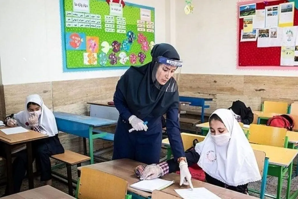 خبر مهم برای دانش‌آموزان و معلمان: نمرات آزمون نهایی ۱۴۰۳ نیم نمره افزایش یافت!