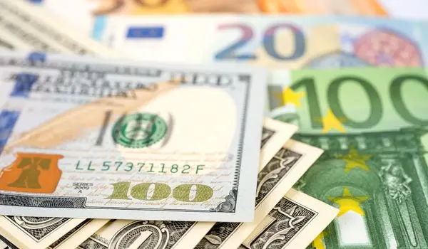 آخرین نرخ ارز در مرکز مبادله و بازار آزاد
