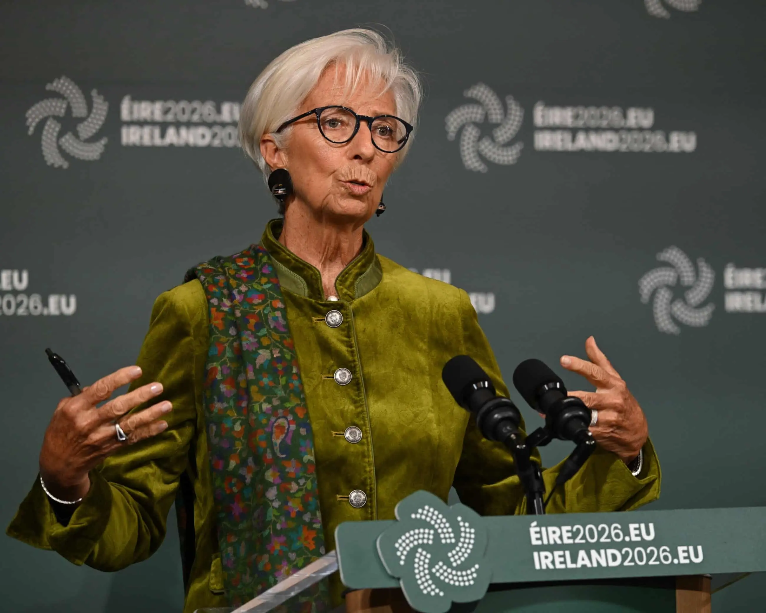 چرا اروپا در بحث ایمنی هوش مصنوعی غایب است؟ دوراهی قاره سبز میان عقب‌ماندن و وابستگی