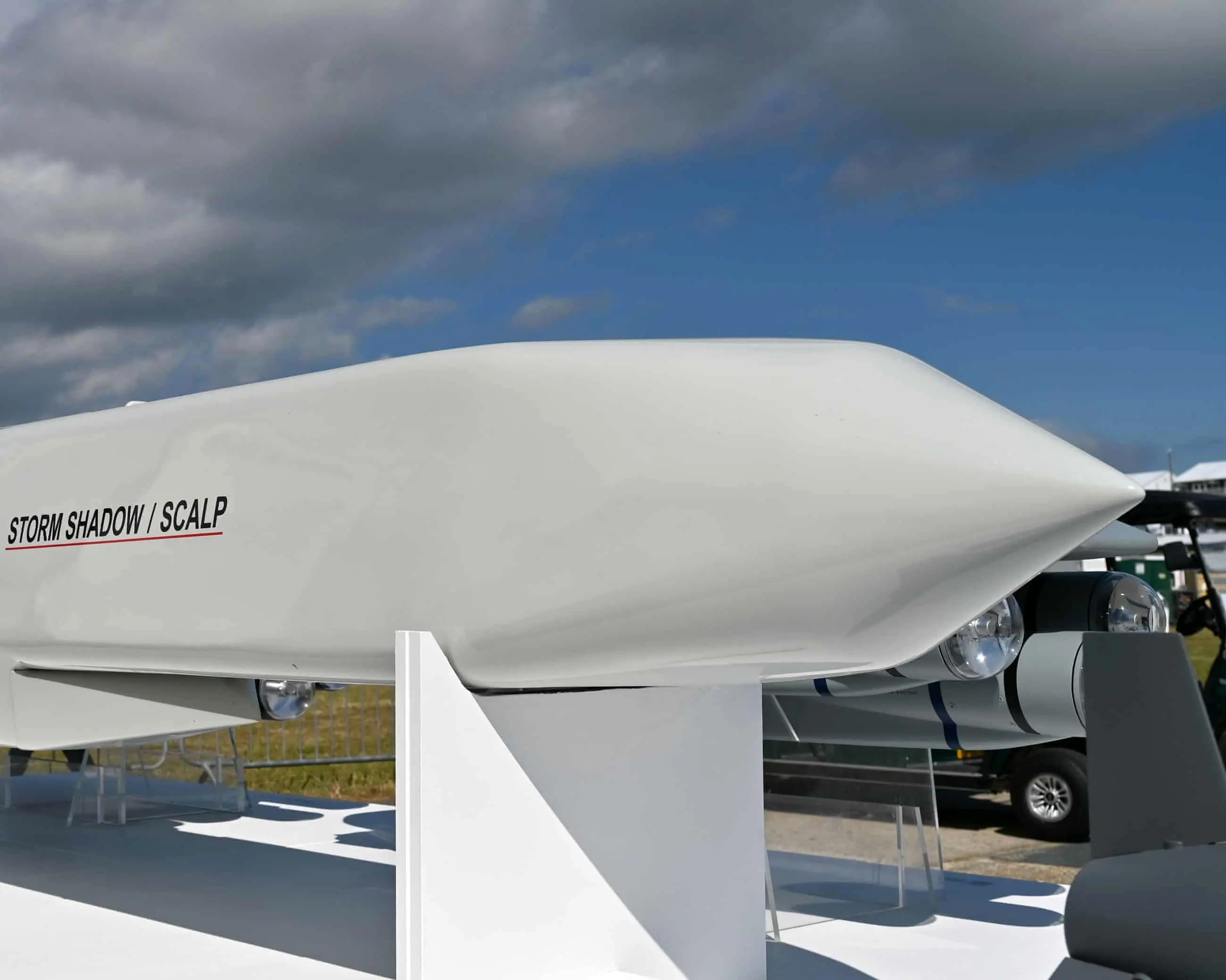 خلاصه جنگ اوکراین: حمله کی‌یف با موشک‌های استورم شدو بریتانیایی به پالایشگاه نفت روسیه + گفت‌وگوی «بسیار خوب» زلنسکی با فرستادگان ترامپ