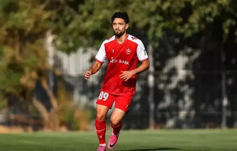 مدافع ملی‌پوش پرسپولیس بازی با صنعت نفت را از دست داد