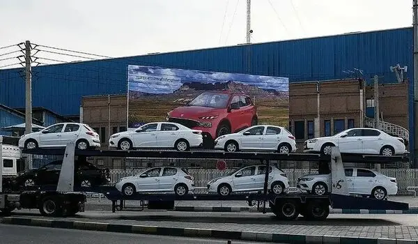 سیگنال نگران‌کننده به بازار؛ افزایش قیمت خودرو کلید خورد؟