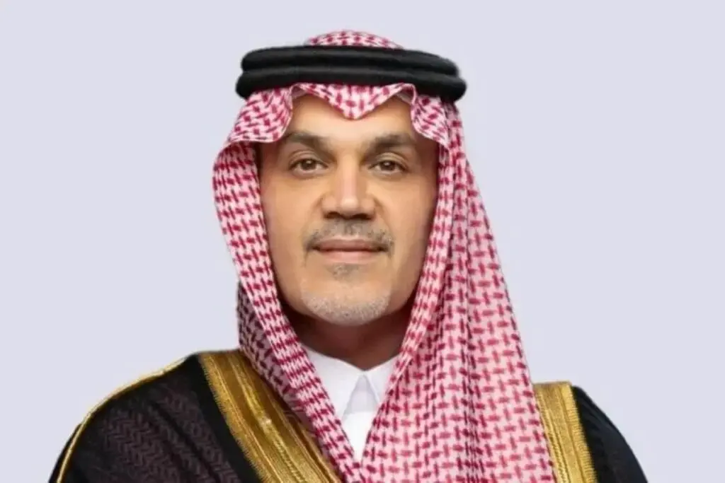  فهد بن عبدالجلیل بن علی آل سیف، اولین وزیر شیعه در عربستان سعودی با حکم ملک سلمان کیست؟