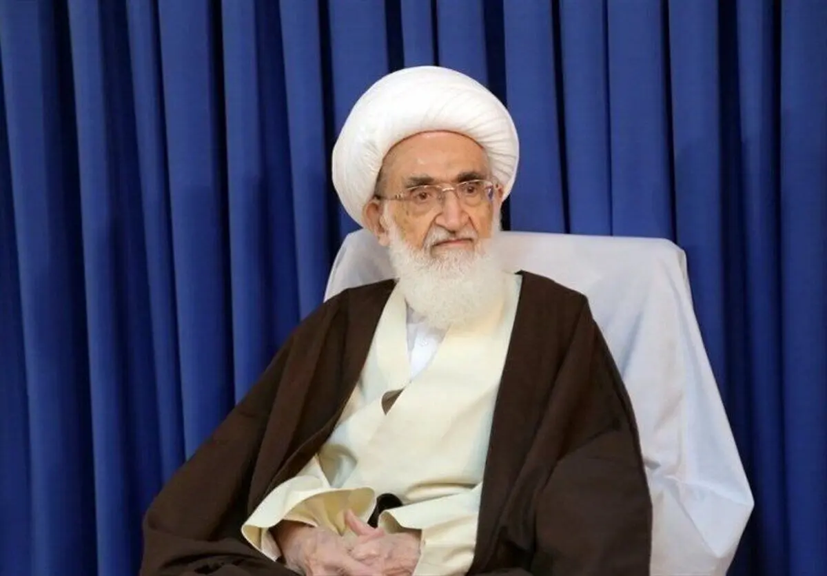 فتوای آیت‌الله نوری همدانی درباره موتورسواری زنان | حرام نیست
