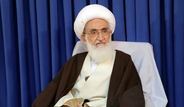 فتوای آیت‌الله نوری همدانی درباره موتورسواری زنان | حرام نیست
