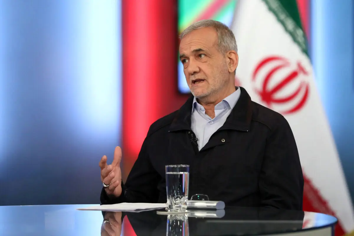 پزشکیان: حتی کسانی که درست یا غلط به زندان بردیم، پای ایران ایستادند