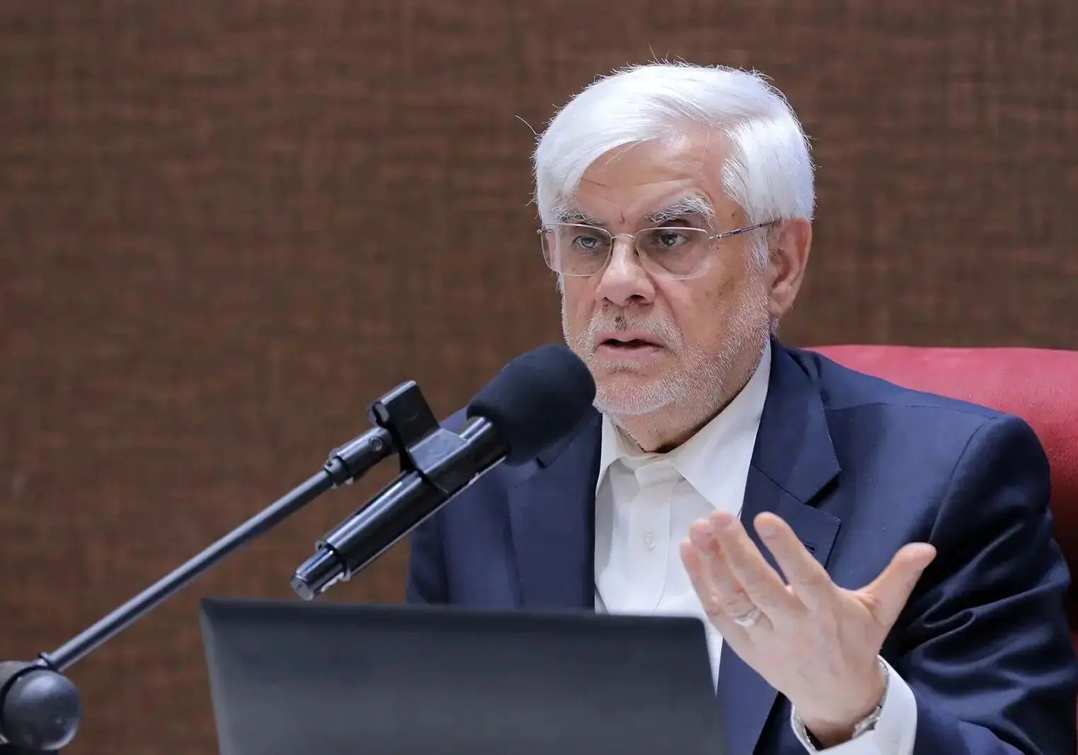 عارف: گاز پرمصرف‌ها در فصل سرد سال قطع می‌شود