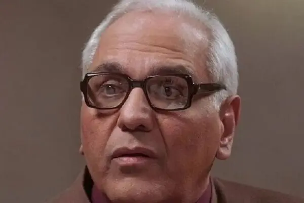 تاریخ پخش سریال مرد سه‌هزار چهره مهران مدیری از شبکه سه