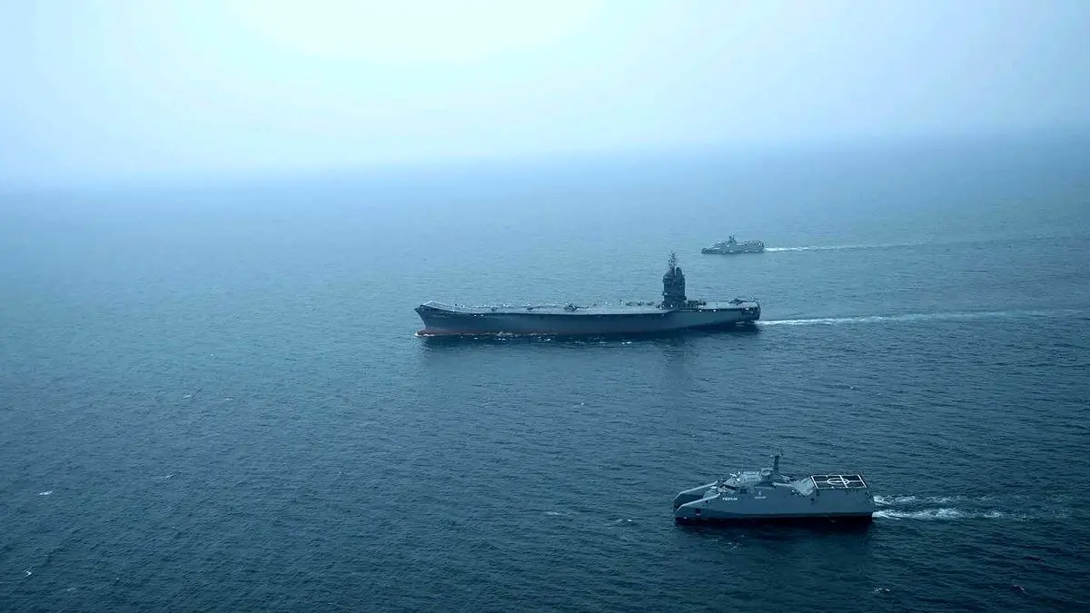 پهپاد زیر دریایی هم رونمایی شد + عکس | ویژگیهای این شکارچی بزرگ