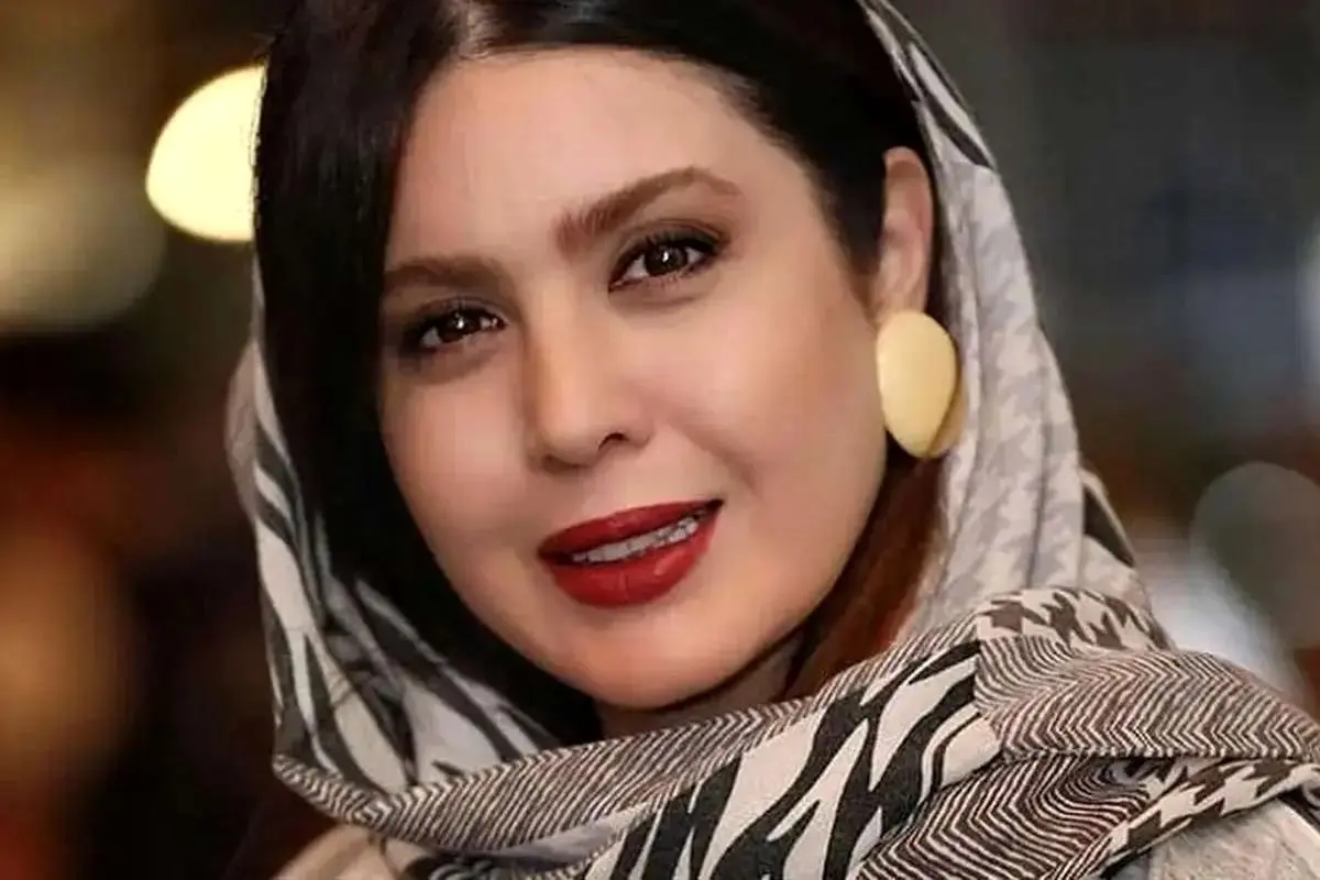 بیوگرافی نازنین کریمی، بازیگر نقش گیتی در فیلم لاک‌پشت