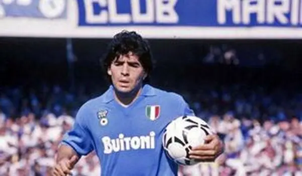 اگر مارادونا خدای ناپولی باشد، اسکات عیسی است!