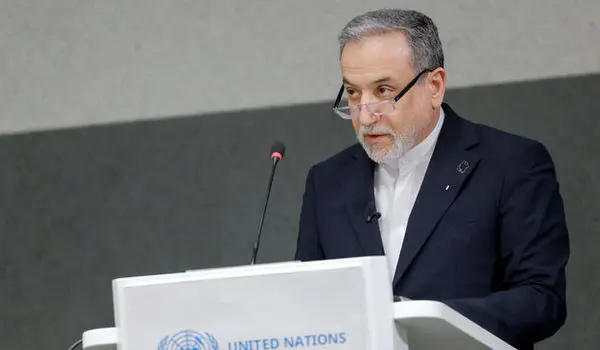 واکنش عراقچی به غرق شدن ناوچه دنا