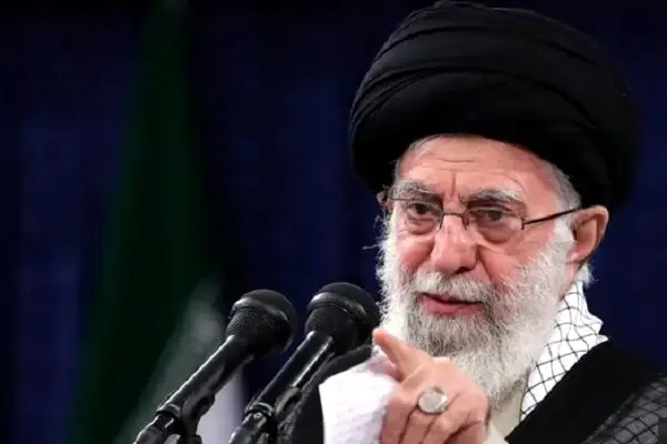 احکام رهبر انقلاب به علی لاریجانی، علی اکبر احمدیان و علی شمخانی برای شورای عالی امنیت ملی و شورای دفاع | سعید جلیلی ماندنی شد