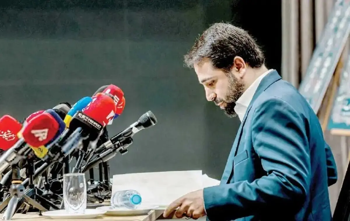 مردِ پشت درهای بسته محدودیت اینترنت