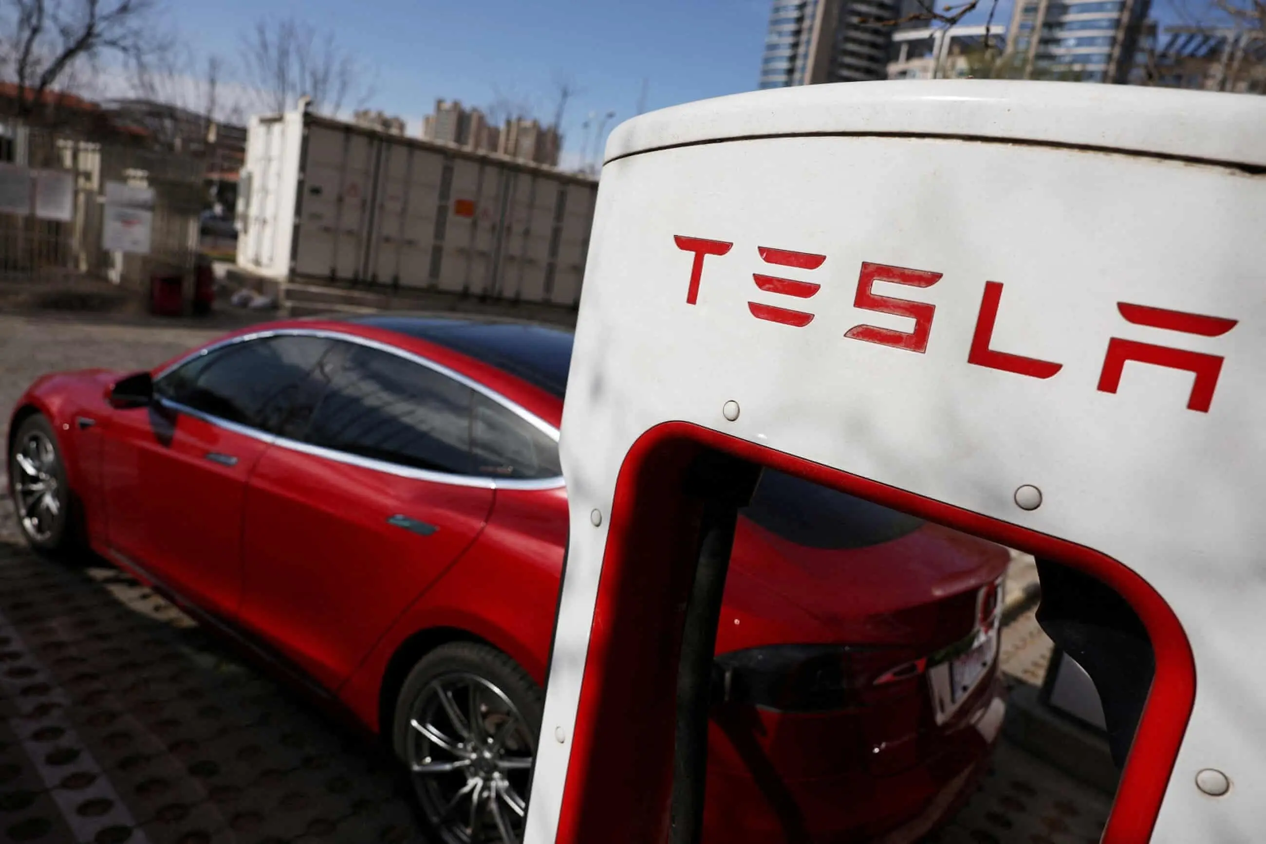 پایان عصر مدل‌های لوکس تسلا؛ توقف تولید Model S و X با چرخش ایلان ماسک به‌سوی رباتیک و هوش مصنوعی