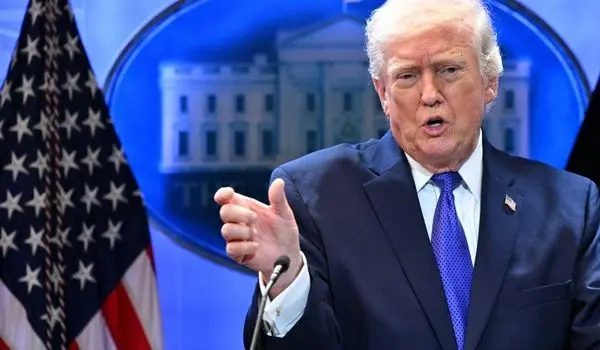 ترامپ تعرفه واردات از همه کشورها را به ۱۵ درصد افزایش داد؛ تنش تازه با دیوان عالی آمریکا