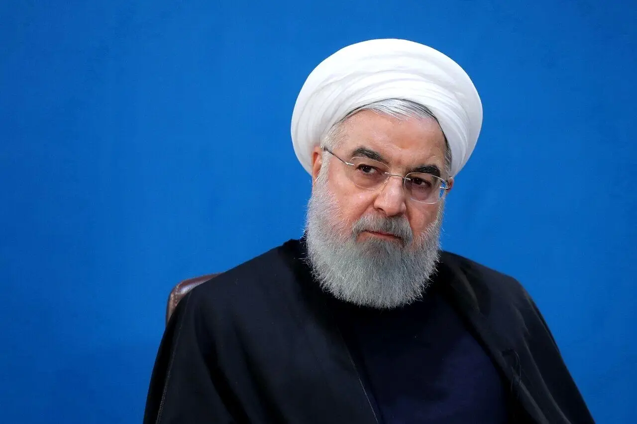 حسن روحانی: کشور را به دوران قاجار بازگرداندید + ویدیو